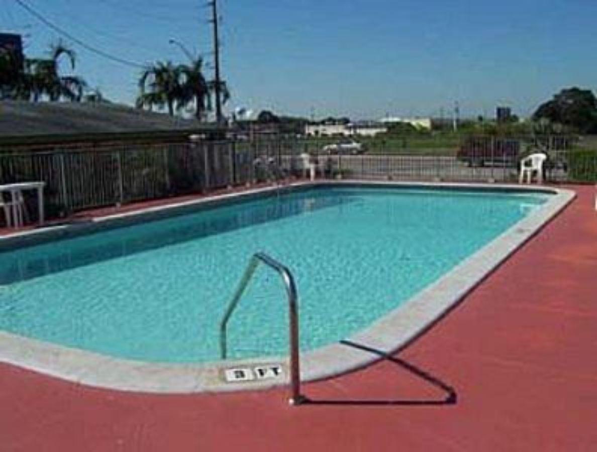 Econo Lodge Inn & Suites Florida City Exterior foto